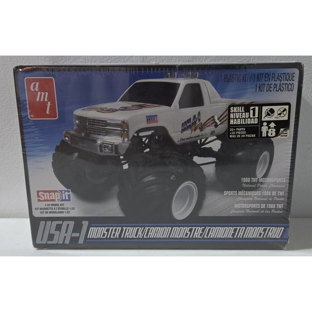 AMT USA-1 Monster Truck Snap It 1:32 Scale Model Kit Sealed AMT672L/12